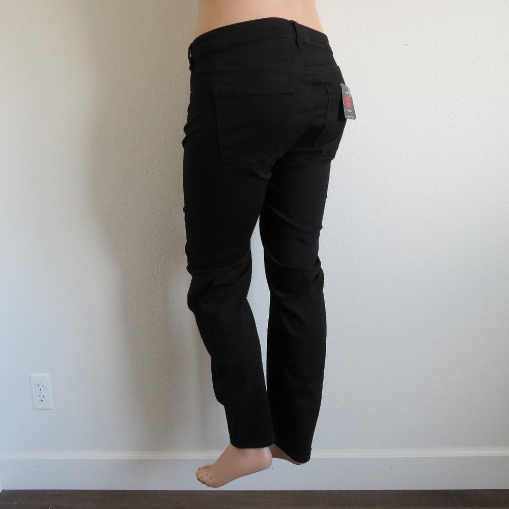 CELEBRITY PINK Jeans Women's The Deb Skinny CURVY Hi-Rise Plus Size 22 NWT - Picture 2 of 7